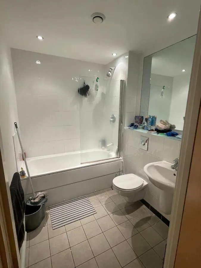 2 Bedroom Apartment In Leeds City Centre