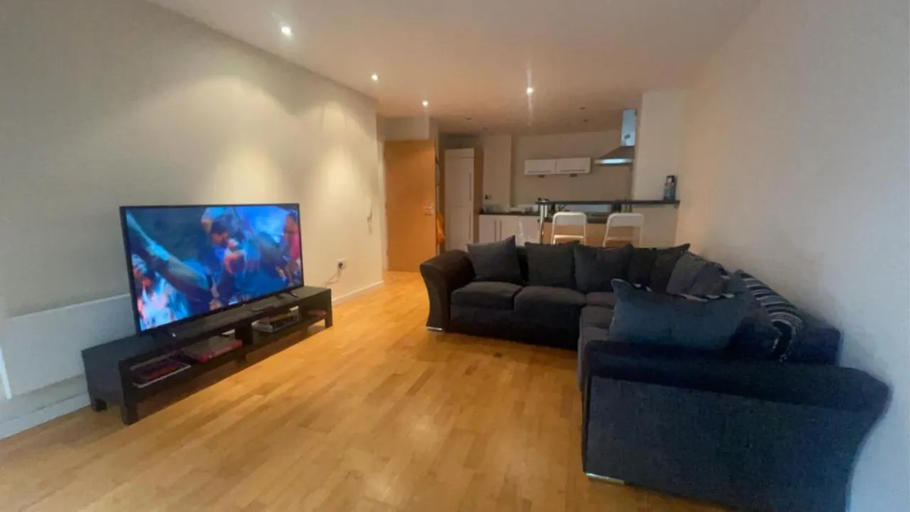 2 Bedroom Apartment In Leeds City Centre